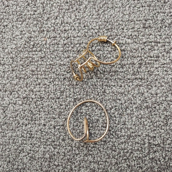 Accessories - Picture 9 of 16